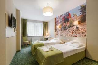 Отель Interferie Sport Hotel Bornit Шклярска-Поремба Двухместный номер с 2 отдельными кроватями-7